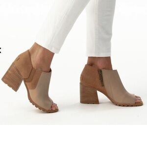 Sorel Suede, Leather Nadia Open-toe Bootie. Size 9